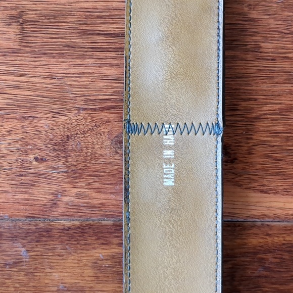 VINTAGE UNISEX "PARIS" DECORATIVE LEATHER BELT SIZE 30 - Picture 7 of 9